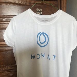 Monat tee shirt